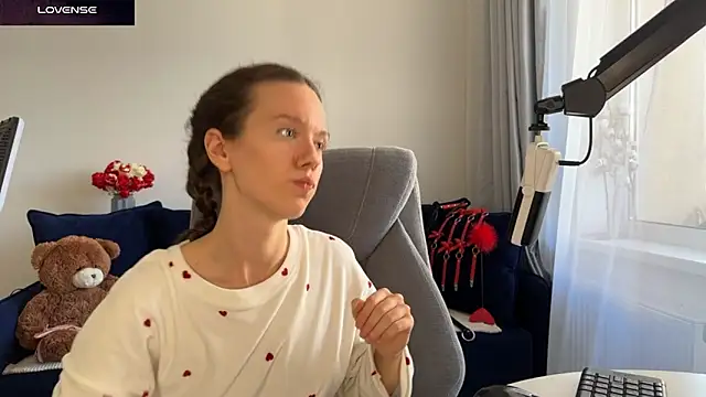 DivineBite online show from 19, 9, 2025