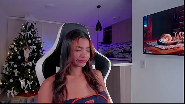 liagirl cute online show from 13, 1, 2026