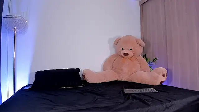 Snapshot of liagirl_cute chatting on 26, 5, 2026 liagirl cute online show from 26, 5, 2026