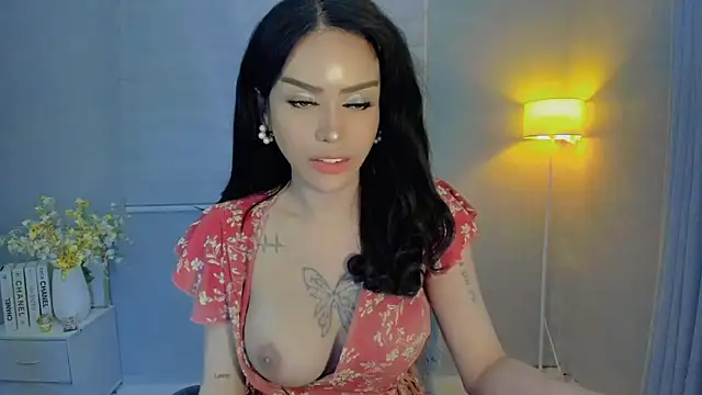 Patricia fox online show from 15, 10, 2025