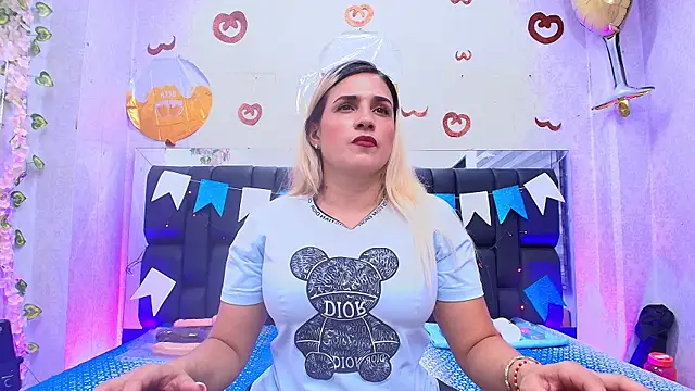  carolina fox online show from 23, 9, 2025