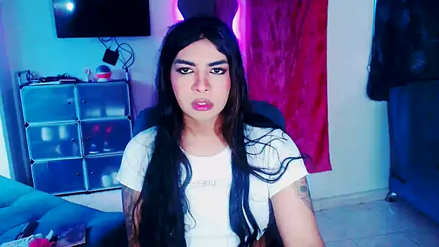 violet bigcock774 online show from 4, 5, 2026