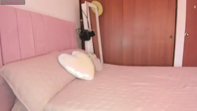 whitneyhot online show from 9, 2, 2026