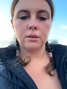 Snapshot of Samantha_official chatting on 18, 11, 2025 Samantha official online show from 18, 11, 2025