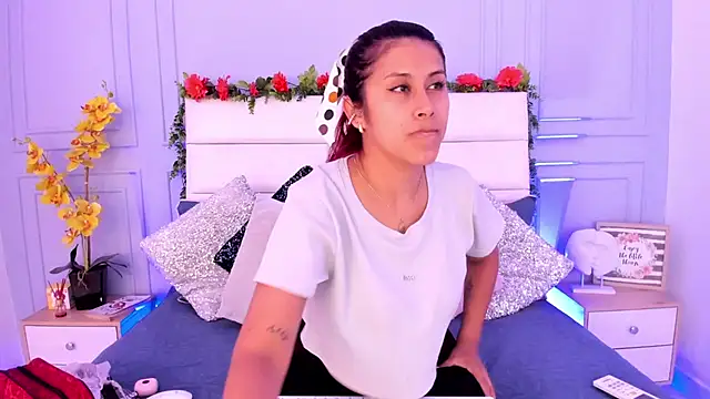 Karlagonzales  online show from 20, 3, 2025