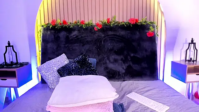 Karlagonzales  online show from 7, 3, 2025