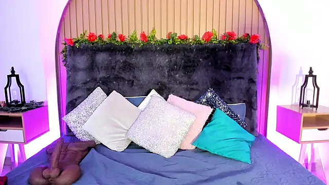 Karlagonzales  online show from 9, 11, 2025