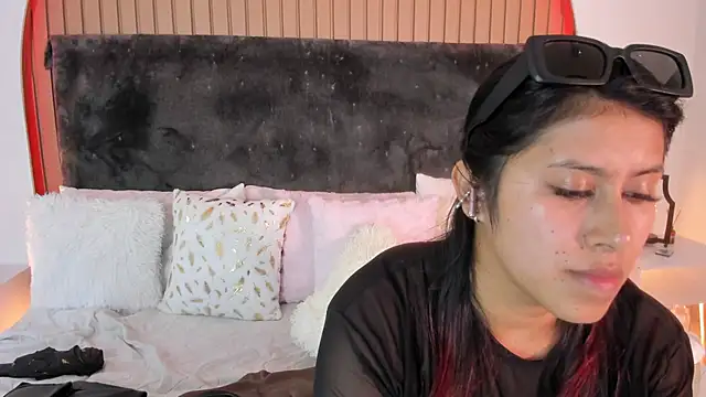 Karlagonzales  online show from 9, 5, 2026