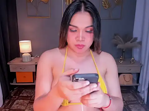 MaxeneCullens online show from 14, 3, 2025