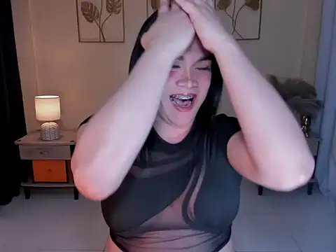 MaxeneCullens online show from 14, 2, 2026