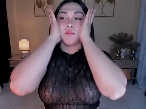 MaxeneCullens online show from 8, 6, 2026