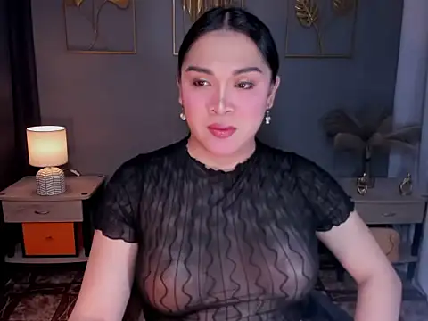 MaxeneCullens online show from 31, 10, 2025