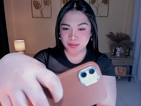 MaxeneCullens online show from 2, 2, 2026