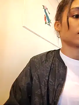 Leaberry online show from 6, 11, 2025