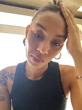 Leaberry online show from 2, 10, 2025