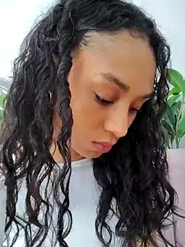 Leaberry online show from 15, 10, 2025