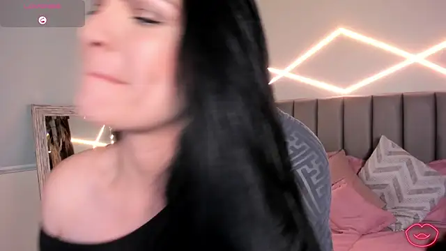 Veronicalanx1 online show from 2, 6, 2026