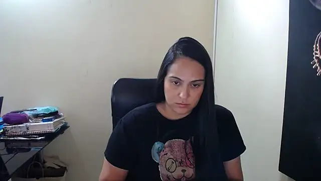 Snapshot of kendall_52 chatting on 6, 2, 2025 kendall 52 online show from 6, 2, 2025