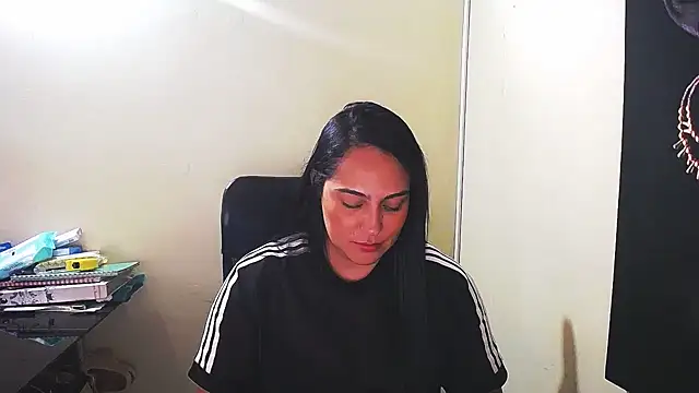 Snapshot of kendall_52 chatting on 24, 1, 2025 kendall 52 online show from 24, 1, 2025