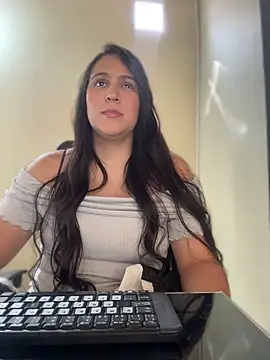 Snapshot of kendall_52 chatting on 22, 4, 2026 kendall 52 online show from 22, 4, 2026