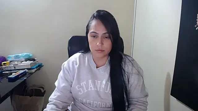 Snapshot of kendall_52 chatting on 14, 2, 2025 kendall 52 online show from 14, 2, 2025