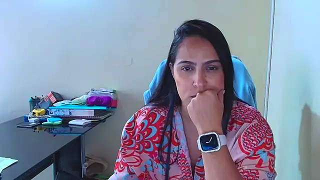 Snapshot of kendall_52 chatting on 25, 10, 2025 kendall 52 online show from 25, 10, 2025