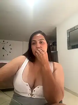 Snapshot of kendall_52 chatting on 27, 10, 2025 kendall 52 online show from 27, 10, 2025