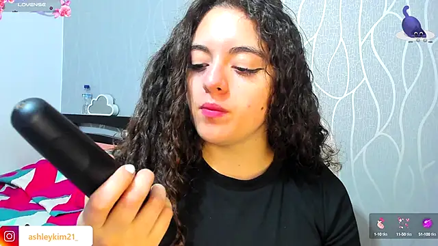 AshleyKim  online show from 21, 9, 2025