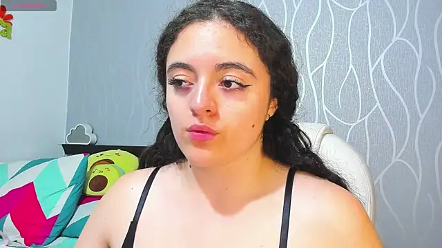 AshleyKim  online show from 12, 2, 2026