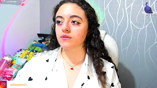 AshleyKim  online show from 1, 10, 2025