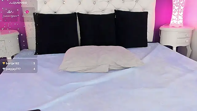 Snapshot of KendalEvanz chatting on 7, 3, 2025 KendalEvanz online show from 7, 3, 2025