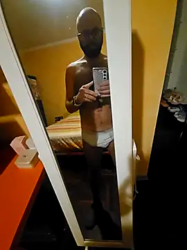 Dolceporco19 online show from 5, 11, 2025