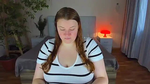 PolinaSalvatore online show from 1, 10, 2025