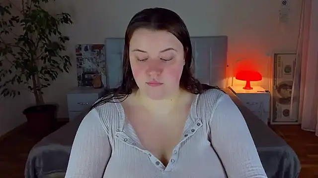 Snapshot of PolinaSalvatore chatting on 14, 6, 2026 PolinaSalvatore online show from 14, 6, 2026