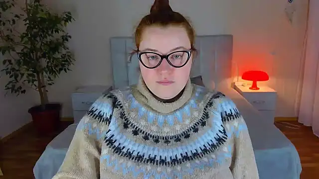 PolinaSalvatore online show from 16, 12, 2025