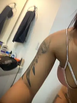 Nattasha Brown online show from 24, 11, 2025