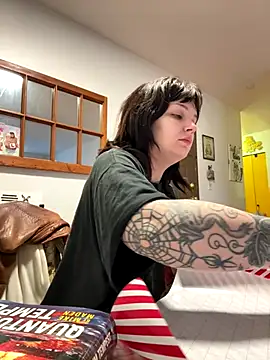 SweetMaisie online show from 16, 12, 2025