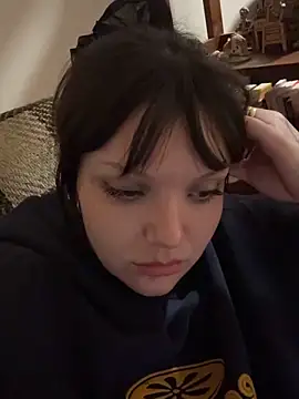 SweetMaisie online show from 9, 2, 2026