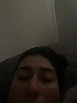 andreaisis2 online show from 5, 4, 2026