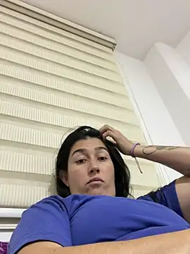 andreaisis2 online show from 10, 1, 2025