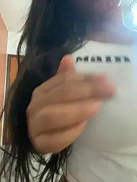 Snapshot of bea3liz chatting on 4, 4, 2026 bea3liz online show from 4, 4, 2026