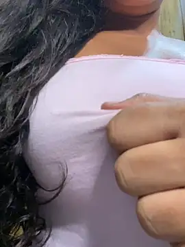 Snapshot of bea3liz chatting on 1, 2, 2025 bea3liz online show from 1, 2, 2025