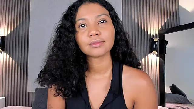 Snapshot of Zafiiraa chatting on 30, 4, 2026 Zafiiraa online show from 30, 4, 2026