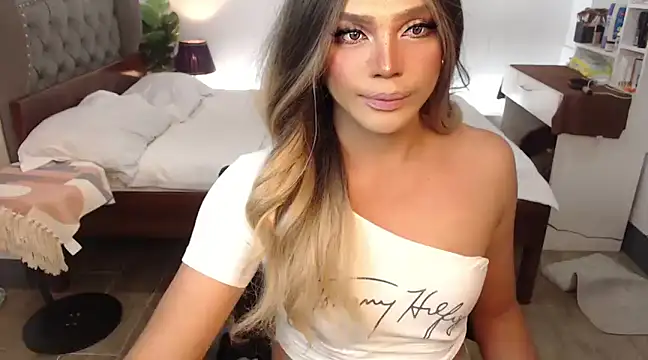 liaa lurrecams online show from 2, 3, 2025