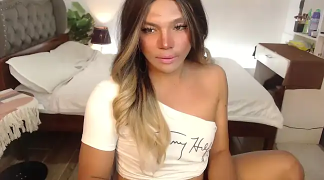 liaa lurrecams online show from 24, 2, 2025