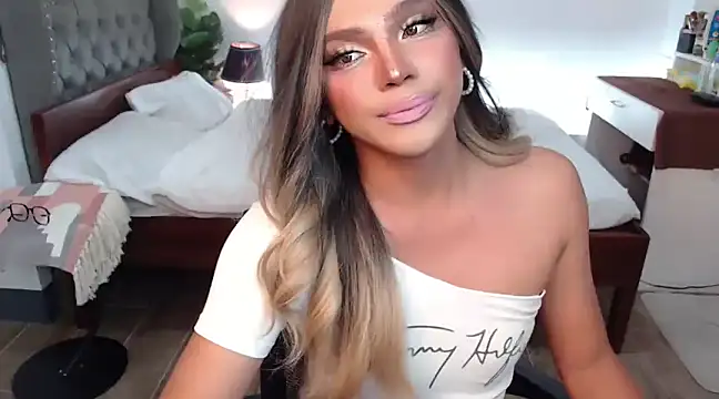 liaa lurrecams online show from 9, 3, 2025