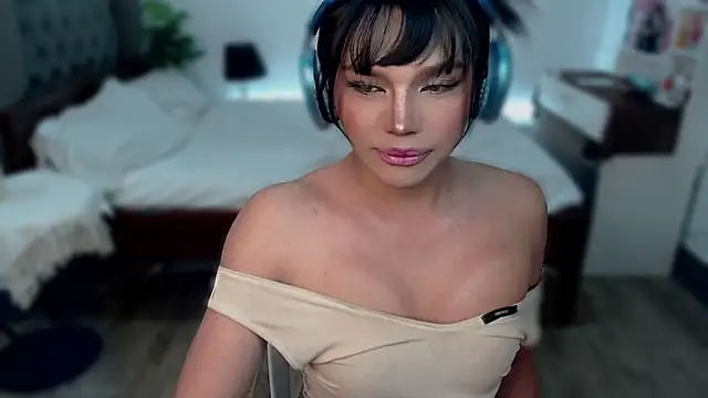 liaa lurrecams online show from 27, 11, 2025