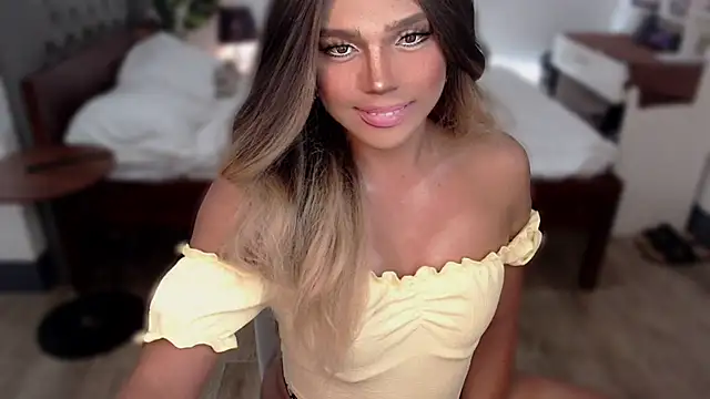 Snapshot of liaa_lurrecams chatting on 9, 7, 2026 liaa lurrecams online show from 9, 7, 2026