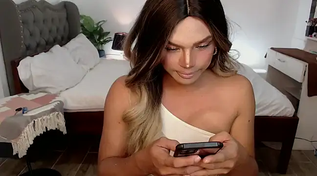 liaa lurrecams online show from 20, 1, 2025