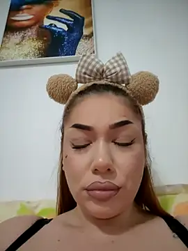Snapshot of Ella_sweety chatting on 9, 7, 2026 Ella sweety online show from 9, 7, 2026